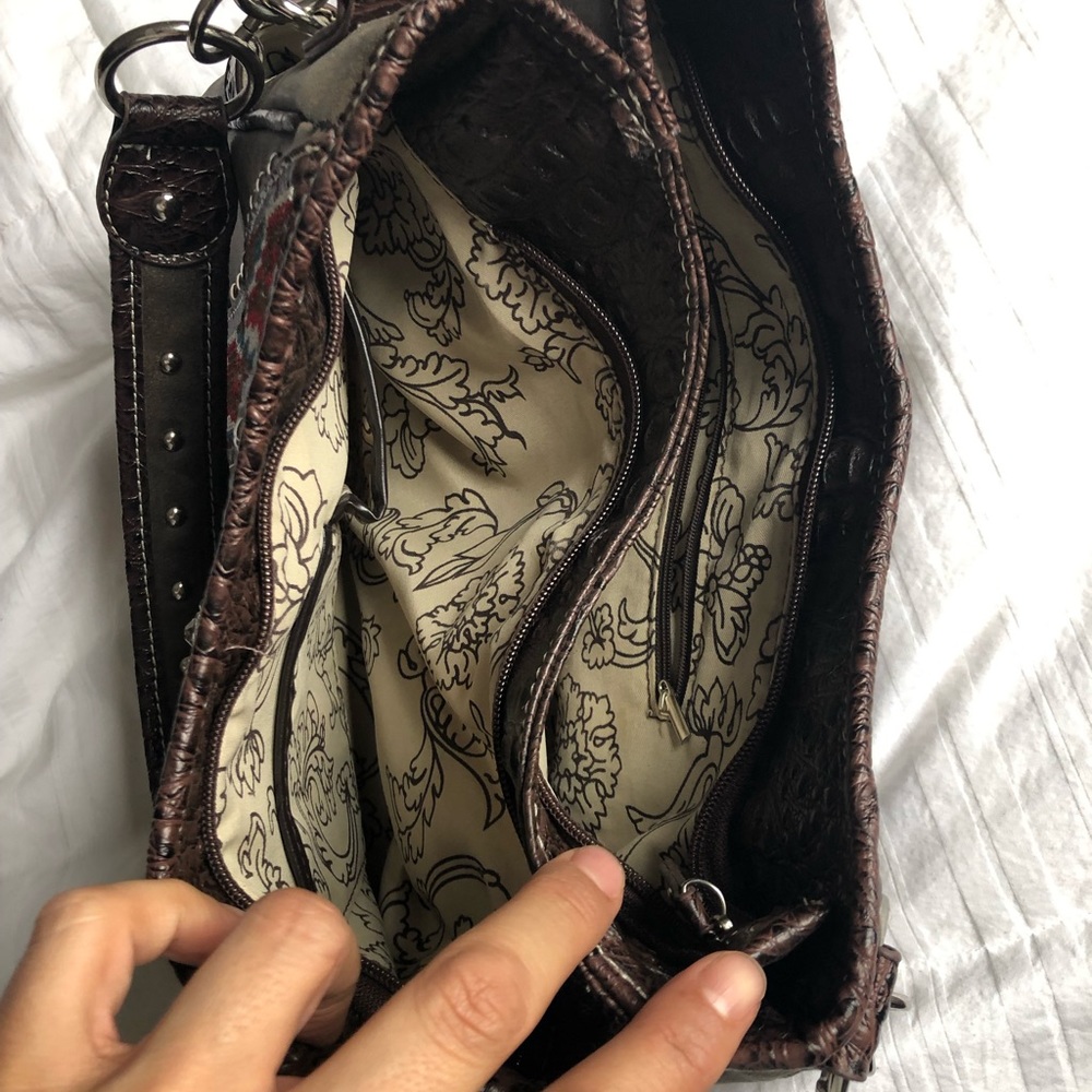 Purse - Picture 2 of 5